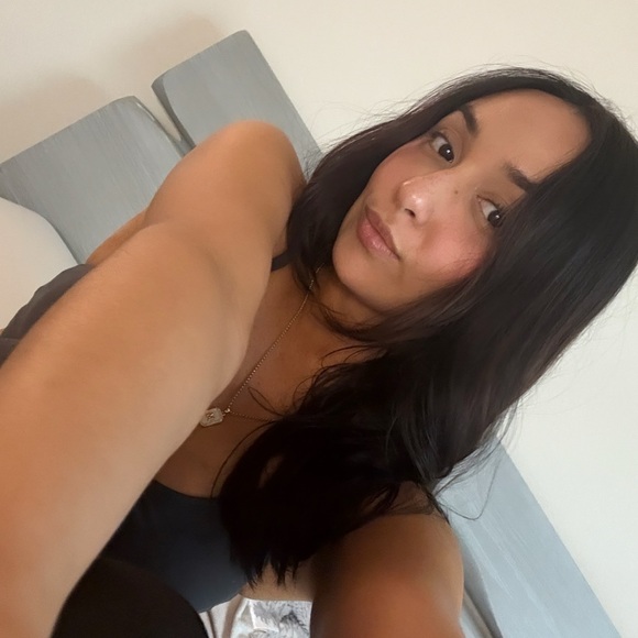 Meet your Posher, Maribel - Picture 1 of 4